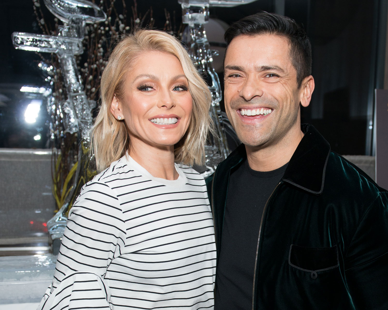 Wedding Kelly Ripa Celebrates Mark Consuelos Birthday With Wedding Kelly Ripa Celebrates Mark Consuelos Birthday With Sweet Family Photos
