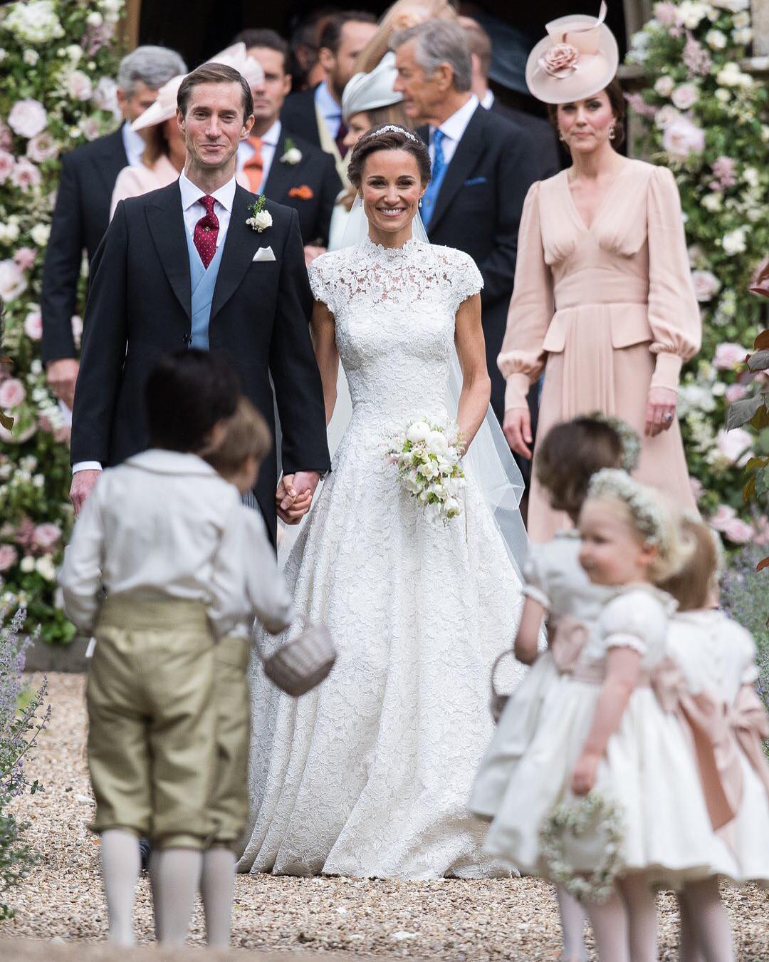 Wedding 7 Celebs Whose Dresses Already Won 2017 We Re Only A Little More Than Halfway Through 2017 And The Abundance Of Celebrity Brides Truly Is Gift That Keeps On Giving Honestly There Isn T Much