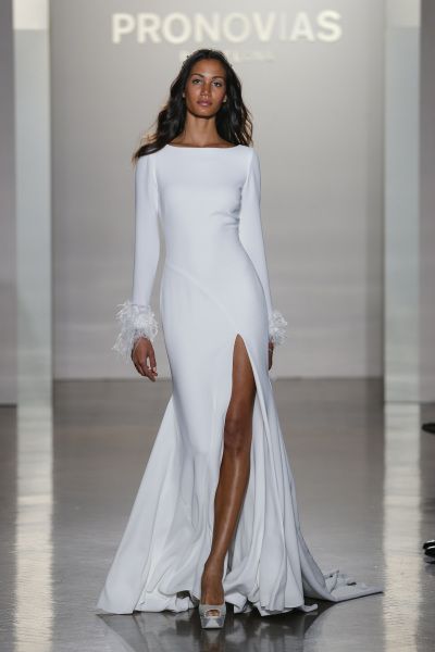 Wedding Dresses Gowns 2017 2018long Sleeve Sleek Dress Description Long Sleeve Sleek Wedding Dress