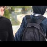 How to use emojis on an Android mobile