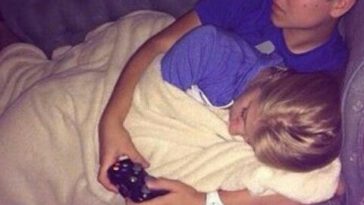 Messages in iOS 10: How to Use Emoji Replacement and Prediction