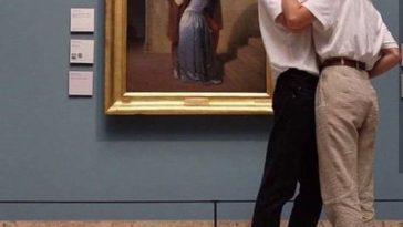 The signs that show him that he secretly misses you as much as he misses you!