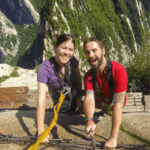 These tips to drive him crazy in a kiss